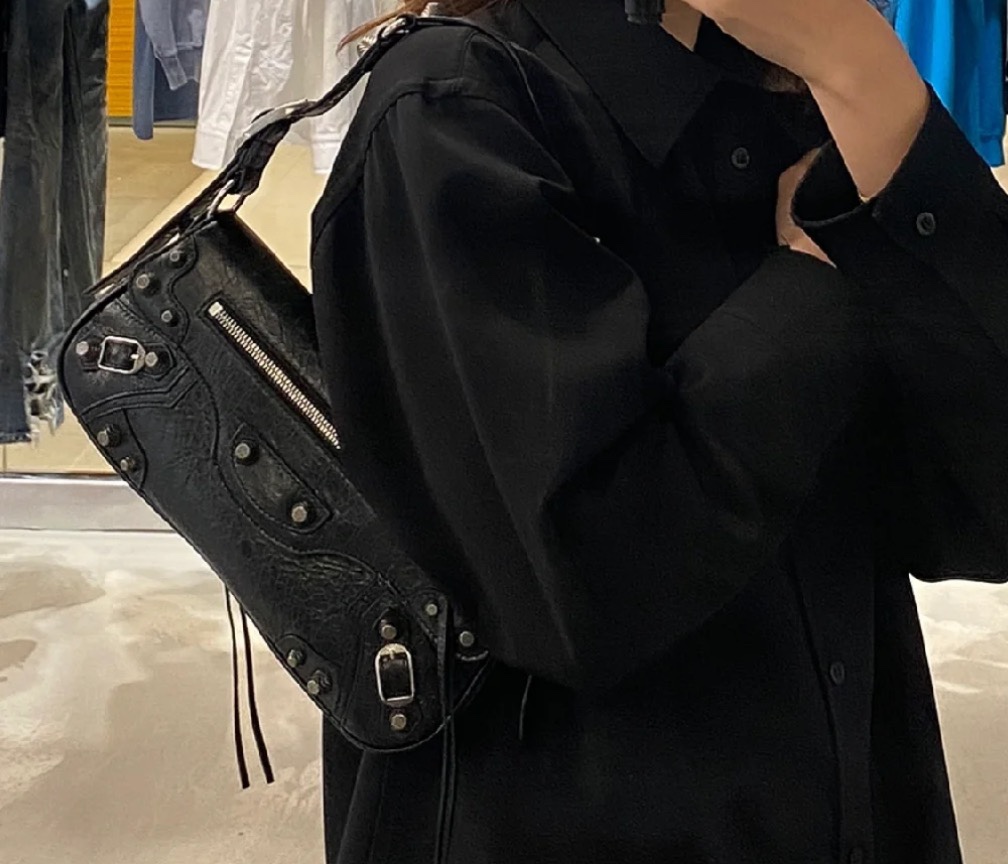 Balenciaga baguette