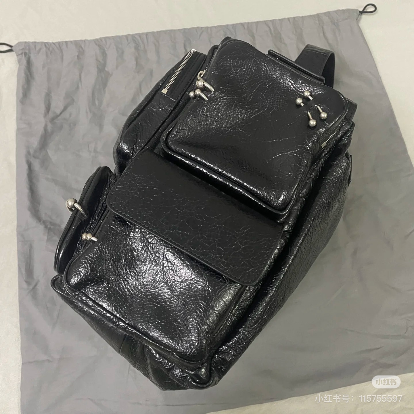 Balenciaga Style Black Leather Bag style reference detail image 7 from source 776300