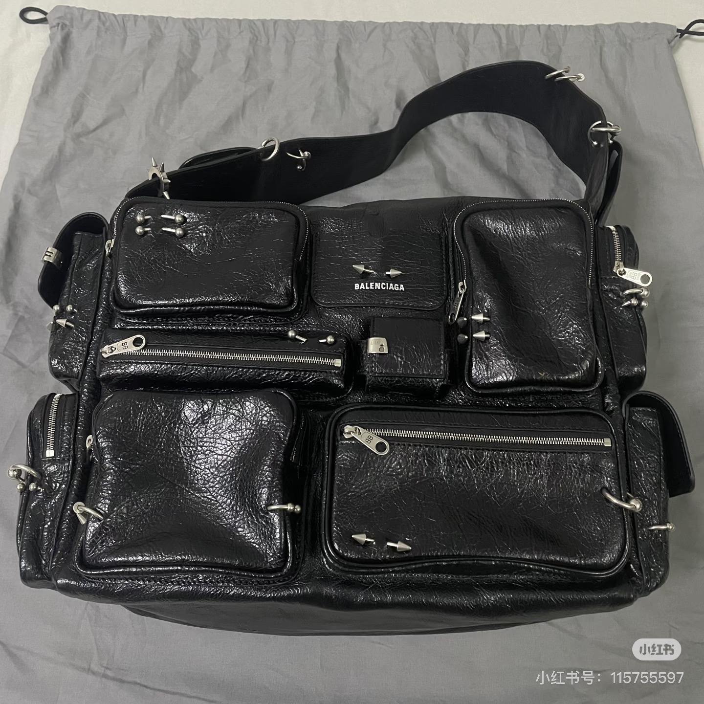 Balenciaga Style Black Leather Bag style reference detail image 2 from source 776300