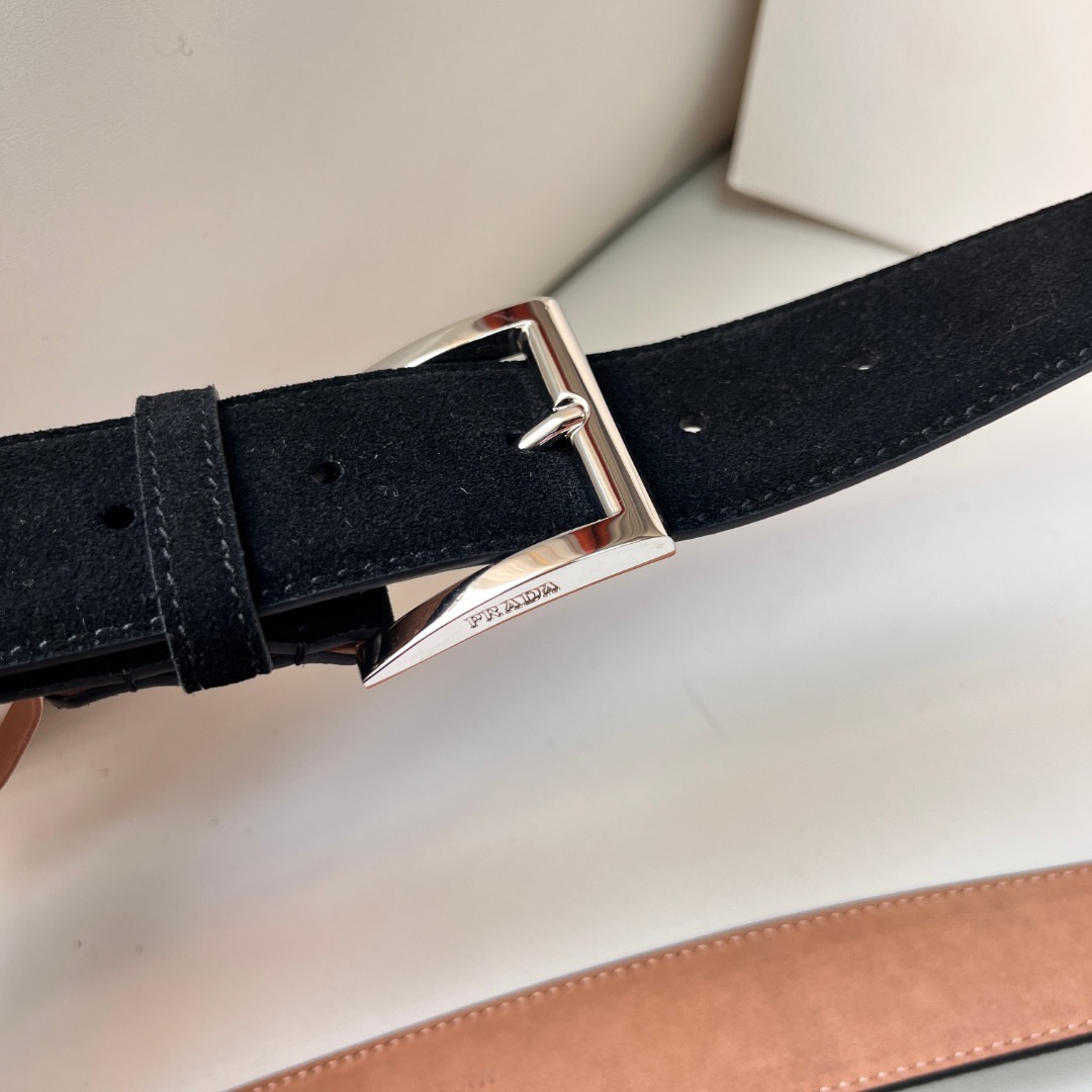 Prada Suede Leather Belt with Enamel Triangle Logo - Unisex Style 3 o 1ie86jemlb6a15enu9n1imcun7e