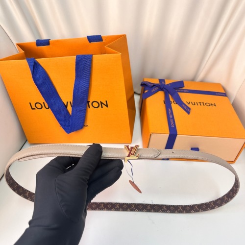 Louis Vuitton 1.5cm Reversible Leather Belt - Stylish and Versatile 1 Louis Vuitton 1.5cm Reversible Leather Belt - Stylish and Versatile