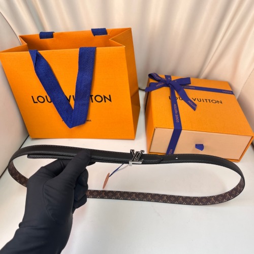 Louis Vuitton Reversible Belt 1.5cm - Stylish & Versatile, Includes Full Packaging 1 Louis Vuitton Reversible Belt 1.5cm - Stylish & Versatile, Includes Full Packaging