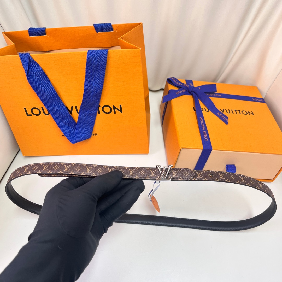 Louis Vuitton 1.5cm Reversible Monogram Belt,Adjustable,Timeless Design 2 o 1if1thntd1nsp1jap1qf9end1dtb4k