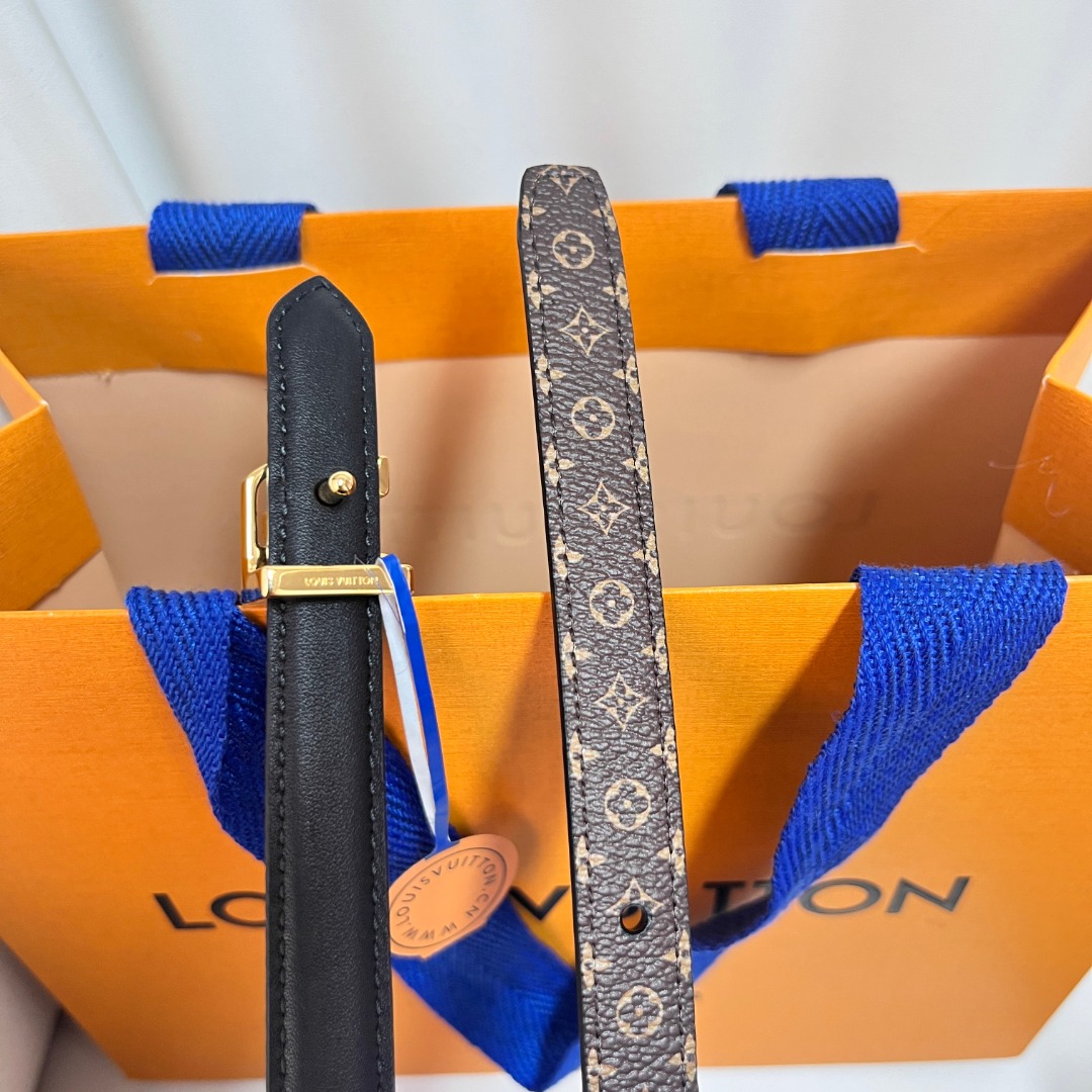 Louis Vuitton Reversible Skinny Belt 1.5cm - Iconic Style & Versatile Fashion 4 o 1if1u1nm01nbh1bp31abe1mirfvm20