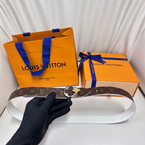 Louis Vuitton Dames Riem 3 cm - Tijdloze Stijl met Bloemvormige Gesp 1 Louis Vuitton Dames Riem 3 cm - Tijdloze Stijl met Bloemvormige Gesp