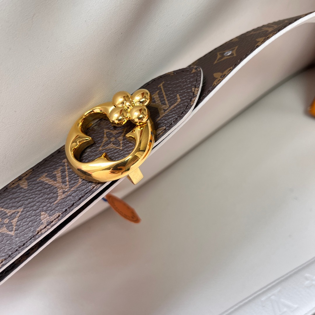 Louis Vuitton Women's Monogram Canvas Belt with Flower Buckle, 3 cm Width 3 o 1ifrp379uq7n1bga7637ia147f3t