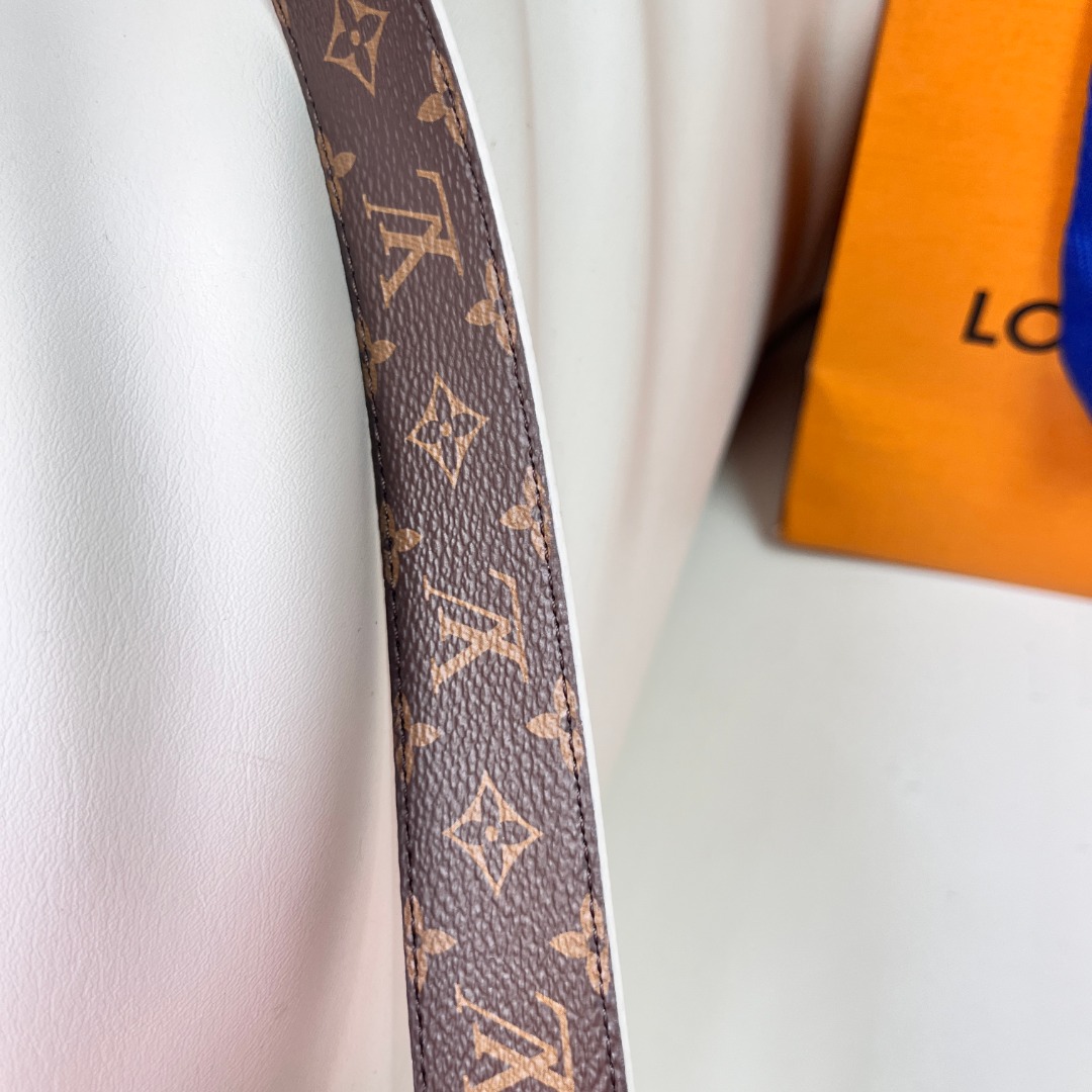 Louis Vuitton Women's Monogram Canvas Belt with Flower Buckle, 3 cm Width 10 o 1ifrp37a0nmdmmu1664os7a3n44