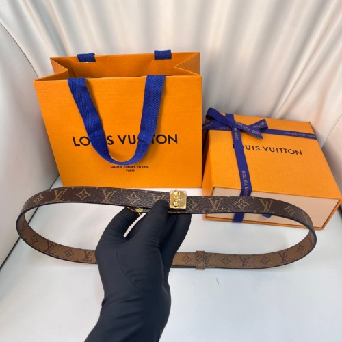 حزام لويس فويتون LV الأيقوني للنساء - عرض 2 سم، إبزيم فولاذي قابل للتعديل 1 حزام لويس فويتون LV الأيقوني للنساء - عرض 2 سم، إبزيم فولاذي قابل للتعديل