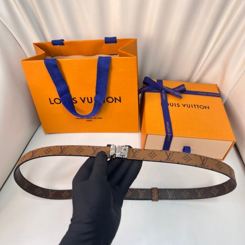 Ceinture Louis Vuitton pour femme, largeur 2cm, boucle en acier inoxydable 1 Ceinture Louis Vuitton pour femme, largeur 2cm, boucle en acier inoxydable