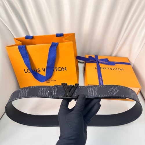Louis Vuitton Damier Canvas Belt with LV Initials Buckle, 4.0 cm Width 1 Louis Vuitton Damier Canvas Belt with LV Initials Buckle, 4.0 cm Width