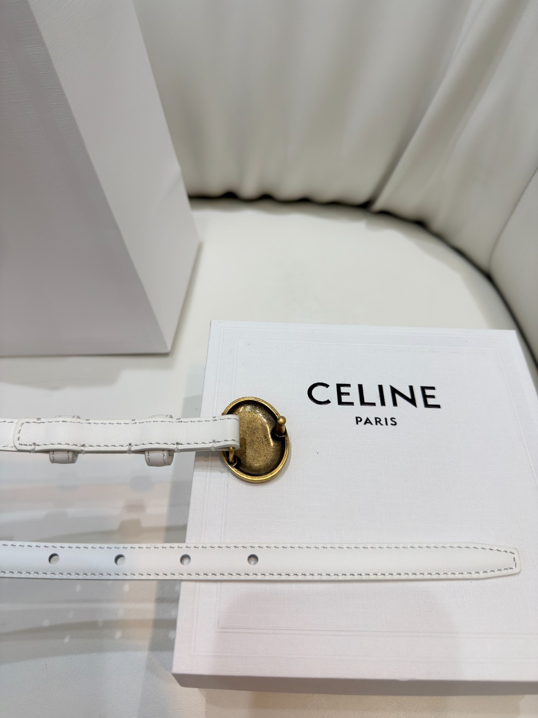 Узкий кожаный ремень Celine