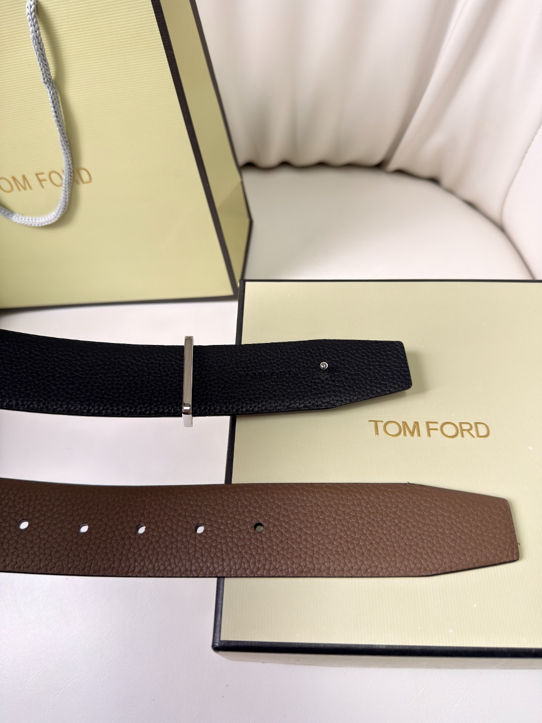 Мужской ремень TOM FORD кожаный двусторонний