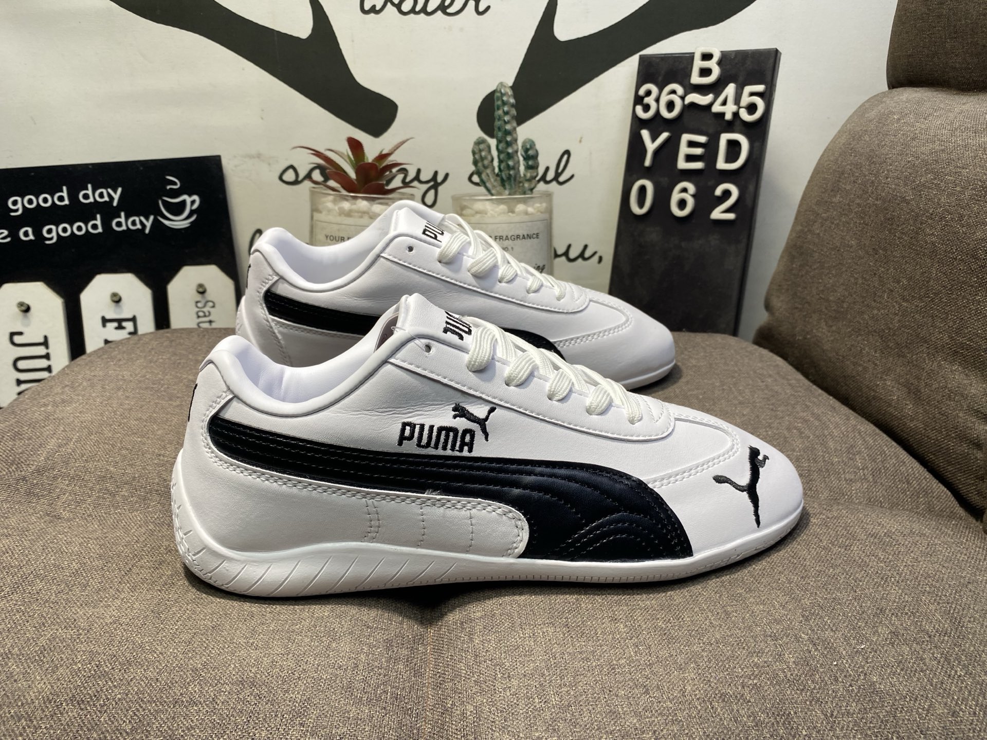 🈴1 💰80真标半码
Rosé x PUMA彪马 Speedcat 薄底赛车德训 舒适百搭生活休闲鞋