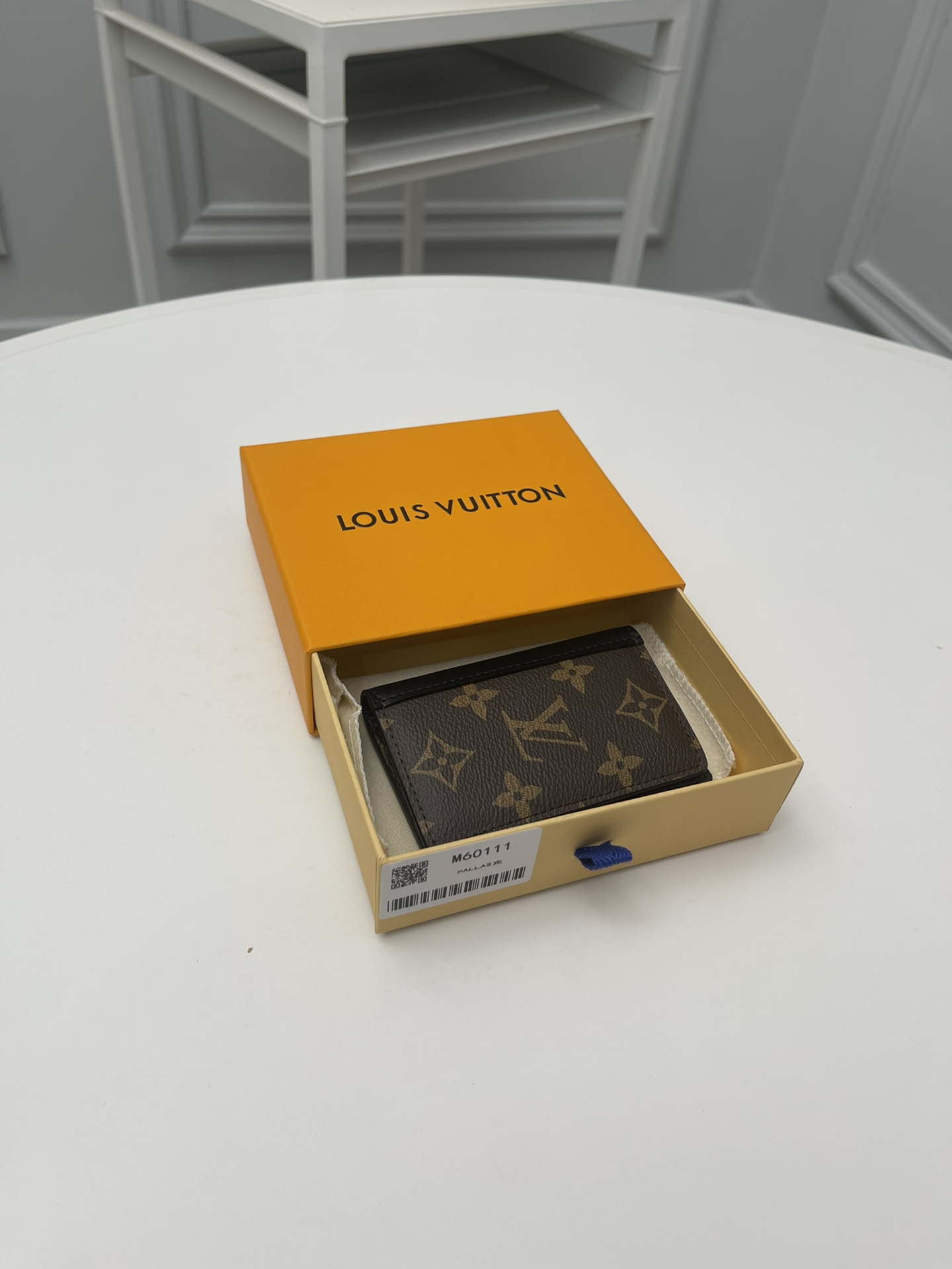 NO:672026,[Top original order] Exclusive real shot of M60111!  This Louis Vuitton pocket wallet is small in size and powerful in function. It can store credit cards, banknotes and receipts, and can be easily put into handbags or clothing pockets. Size 11×7.5×1cm., LV wallet, louis vuitton, louis vuitton, wallets19860909【顶级原单】M60111独家实拍！此款路易威登口袋钱夹身材小巧,功能强大,可存放信用卡、纸币与票据,可轻易放入手袋或衣服口袋中.尺寸11×7.5×1cm.,LV钱包,louis vuitton,louis vuitton,wallets,欧美剧