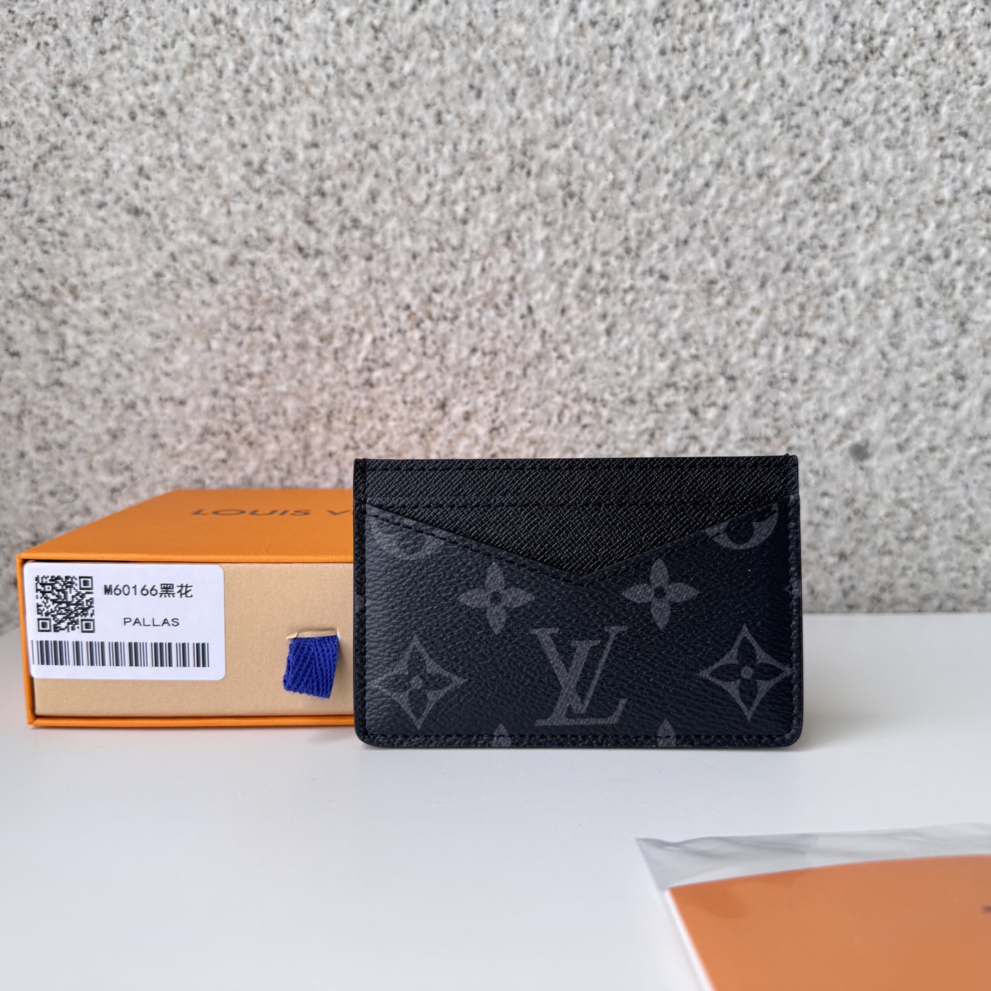 NO:672602,[Top original order] M60166 black flower Neo card holder made of Monogram Macassar canvas is the first choice for carrying important cards. The black leather trim makes the Louis Vuitton classic pattern more eye-catching. Size: 11.0 x 7.0 x 0.6 cm,, LV wallet, louis vuitton, louis vuitton, wallets19860909【顶级原单】M60166黑花以Monogram Macassar帆布制成的Neo 卡包是携带重要卡片的首选.黑色皮质饰边使路易威登经典图案更加抢眼.尺寸: 11.0 x 7.0 x 0.6 cm ,,LV钱包,louis vuitton,louis vuitton,wallets,欧美剧