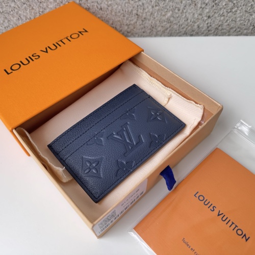 Luxury Embossed Leather Card Holder with Multiple Slots - Compact & Stylish 1 Luxury Embossed Leather Card Holder with Multiple Slots – Compact & Stylish