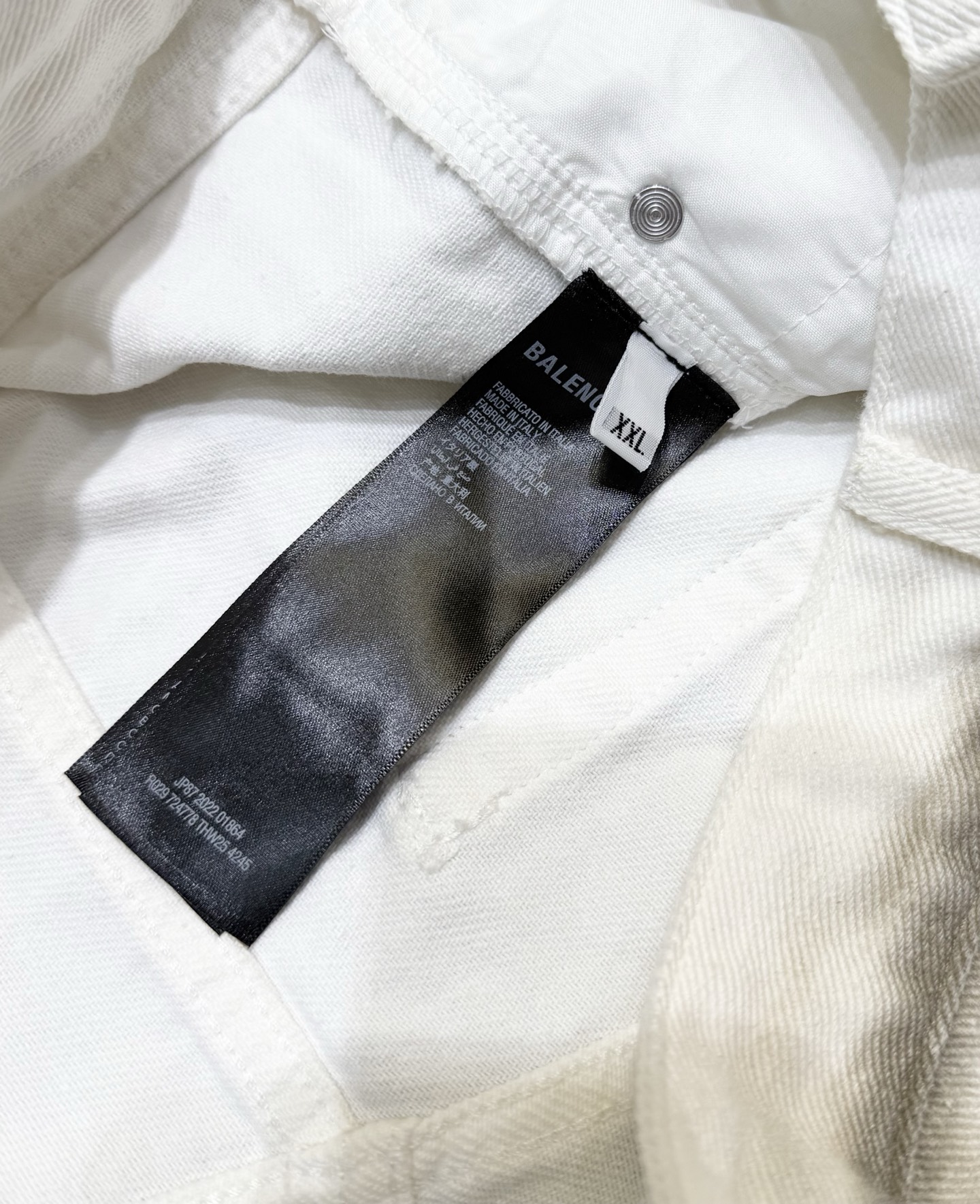 Balenciaga White Wide-Leg Jeans with Distressed Dyed Detailing 10 i1755347773943 310 0 8