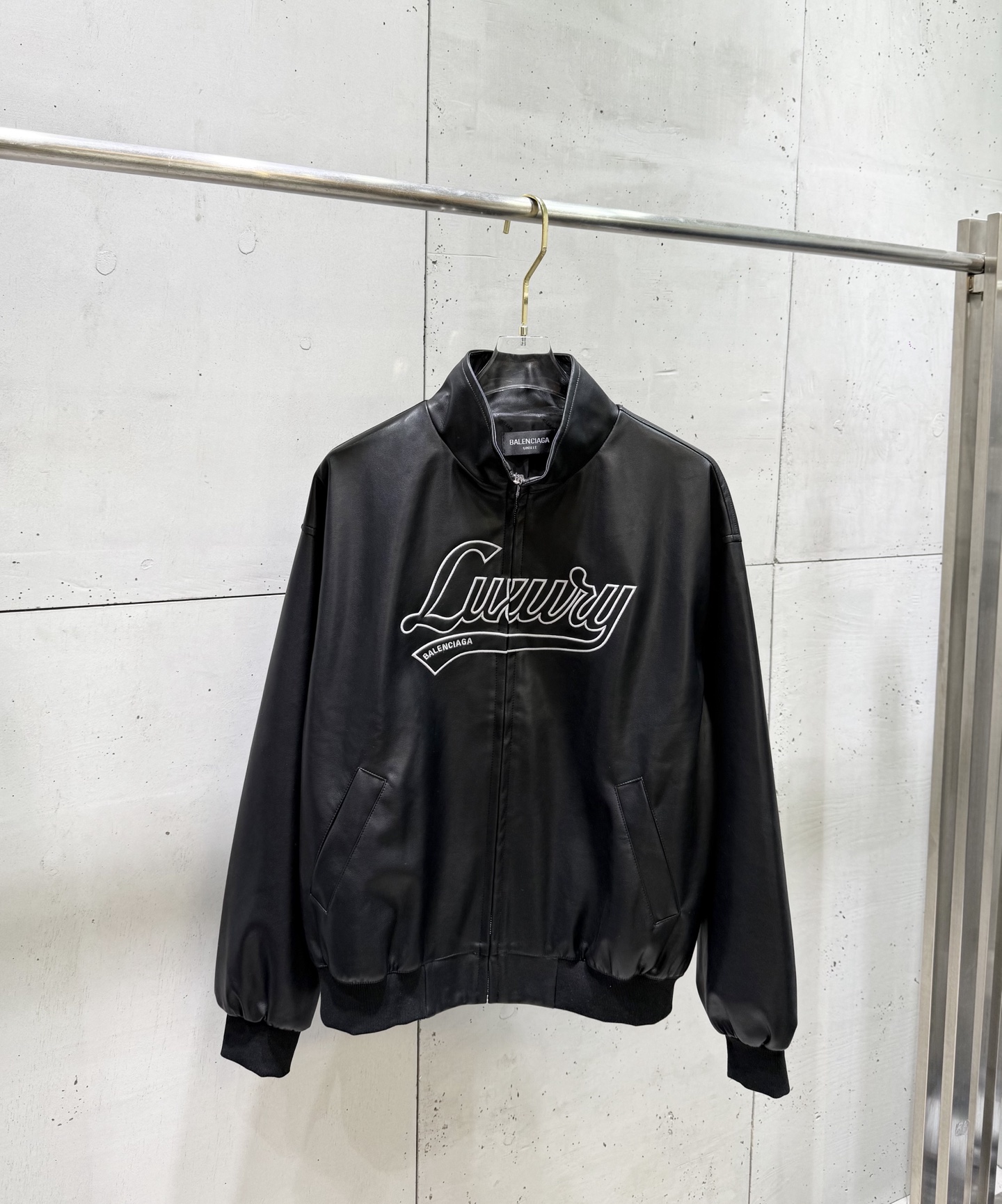 P280 BLCG Balenciaga, nueva chaqueta de aviador de cuero con bordado de lujo y cuello alto, unisex, tallas: 1/2/3