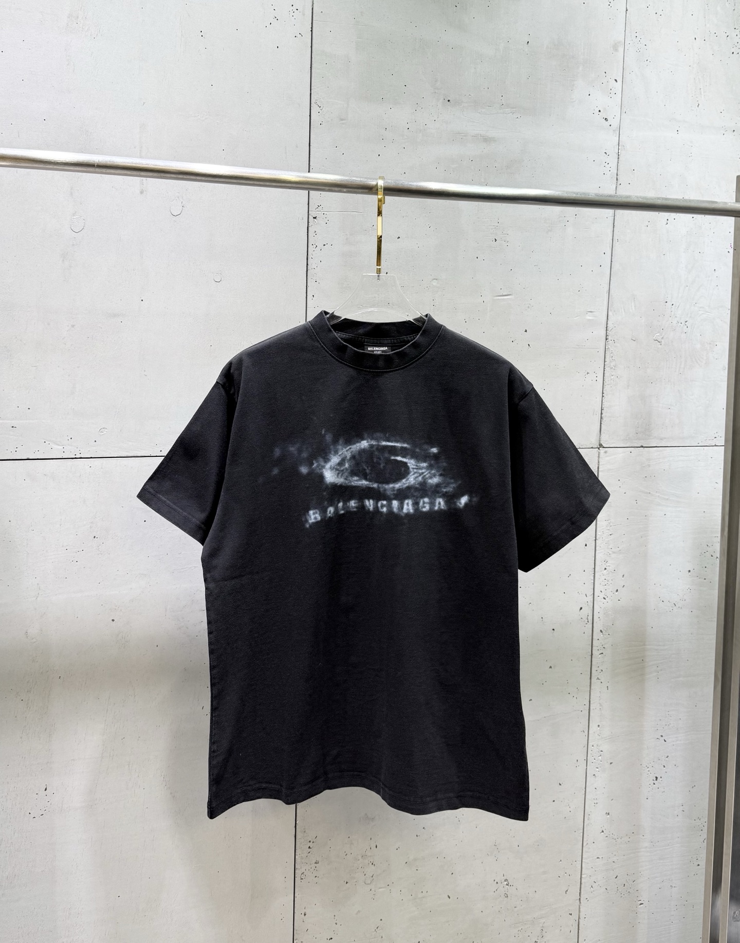 P110 Balenciaga BLCG 26ss nueva versión, camiseta de manga corta con estampado de humo de cigarrillo, logo clásico de u…