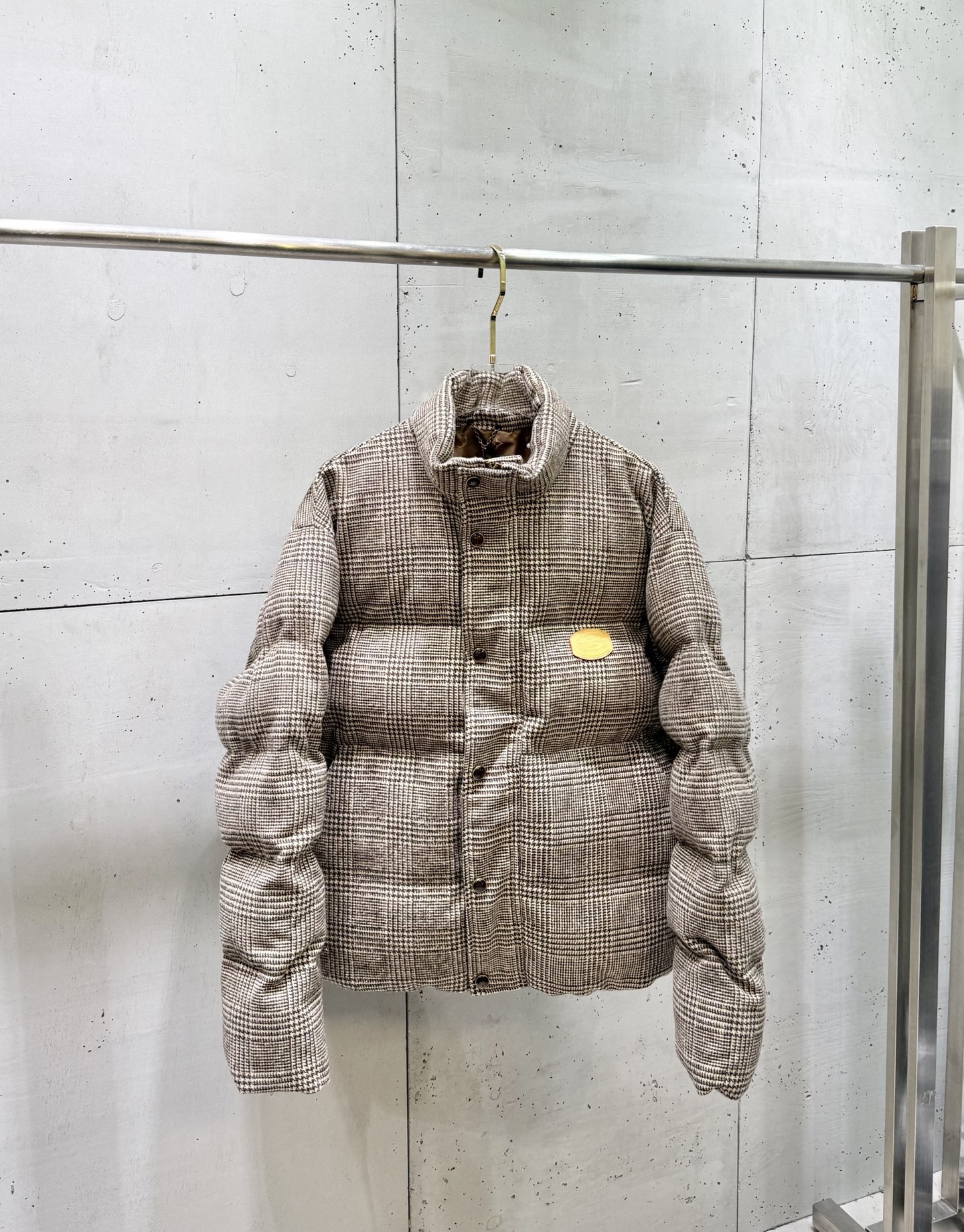 P425 1V Louis Otoño e Invierno Nueva Chaqueta de Algodón de Manga Larga con Cuello Alto a Cuadros de Tweed. Inspirándos…