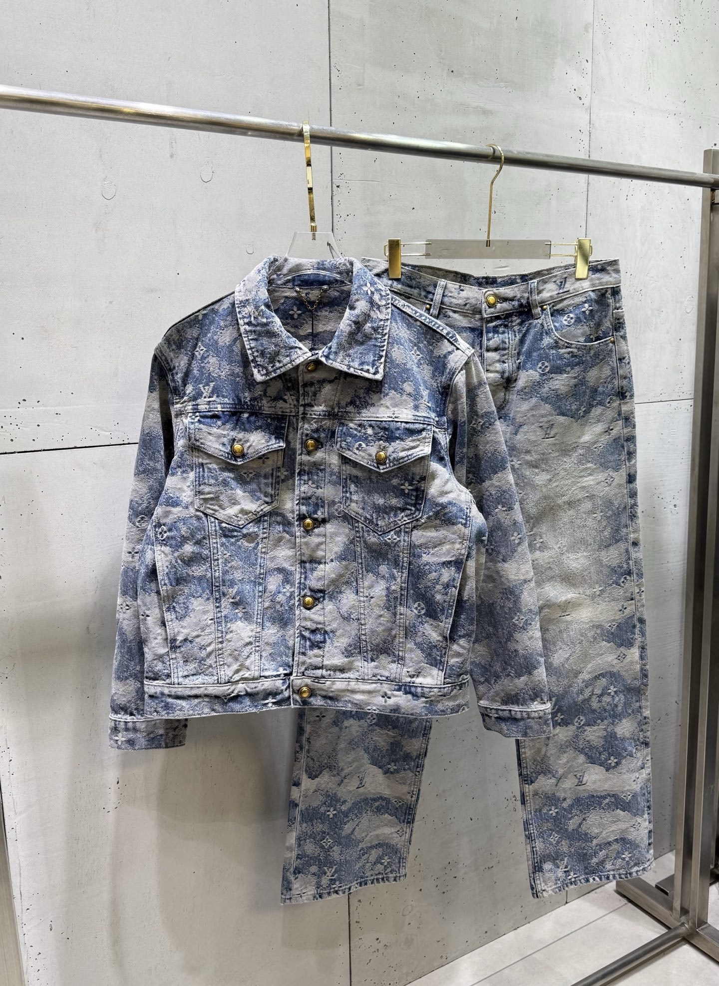 P280 1v路易 Chaqueta vaquera Misty, Versión de alta calidad. Esta chaqueta vaquera de trabajo con procesos complejos se i…