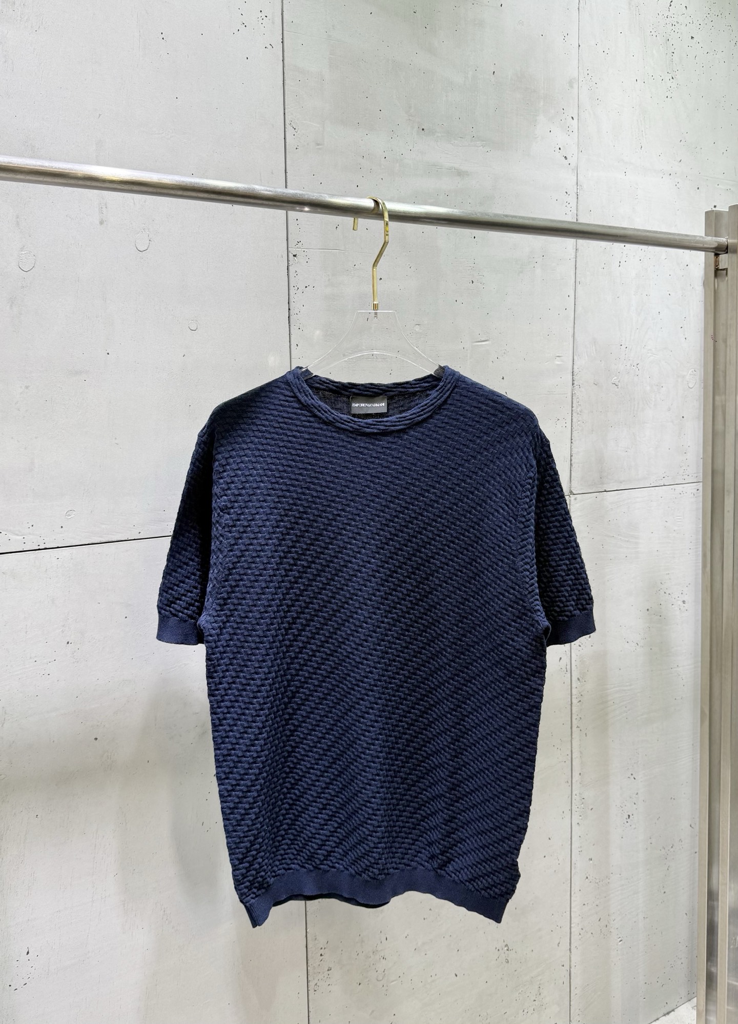 P160 ARMANI Versión alta, nuevo estilo primavera/verano 26, suéter de punto de cuello redondo manga corta estilo old mo…