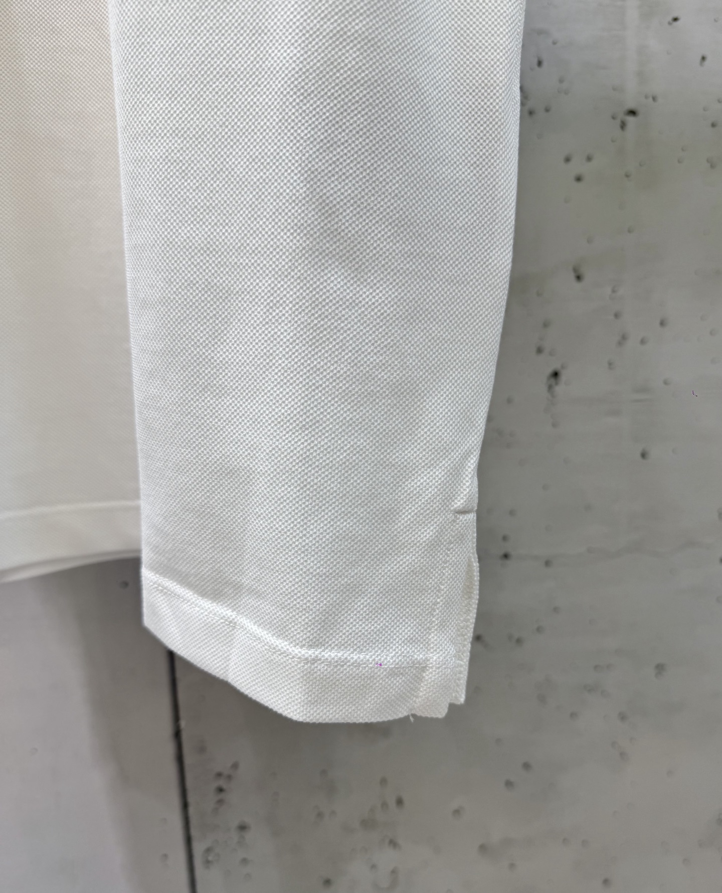 Dior Dior迪奥 SS26 四叶草刺绣珍珠贝母扣短袖翻领Polo衫