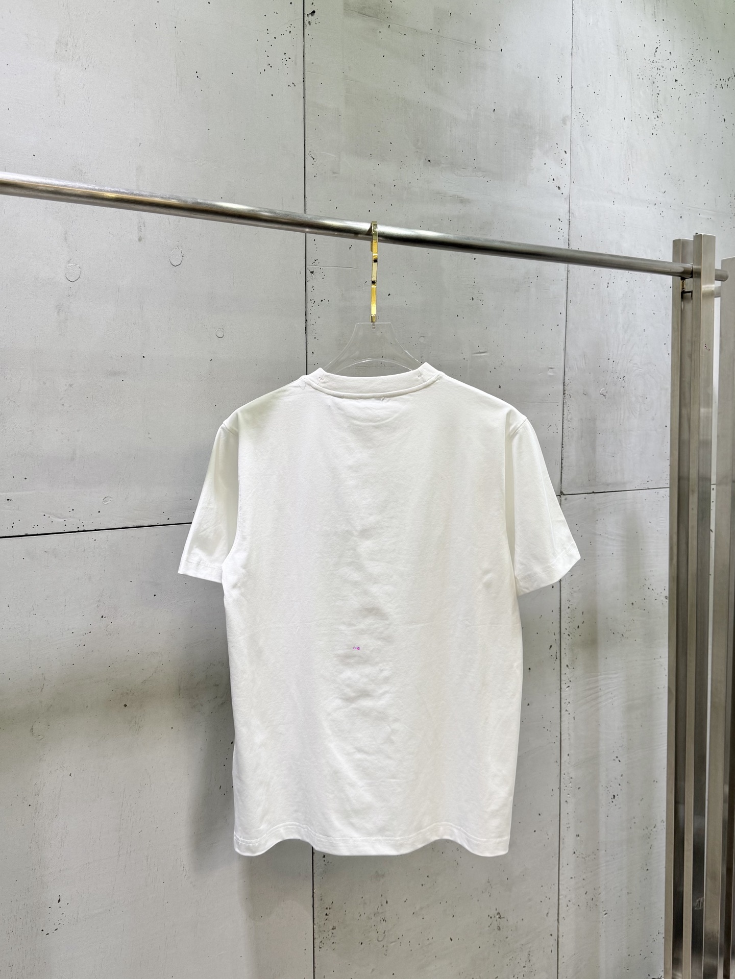 Burberry Burberr巴宝莉 SS26 格纹骑士马术印章刺绣圆领短袖T恤