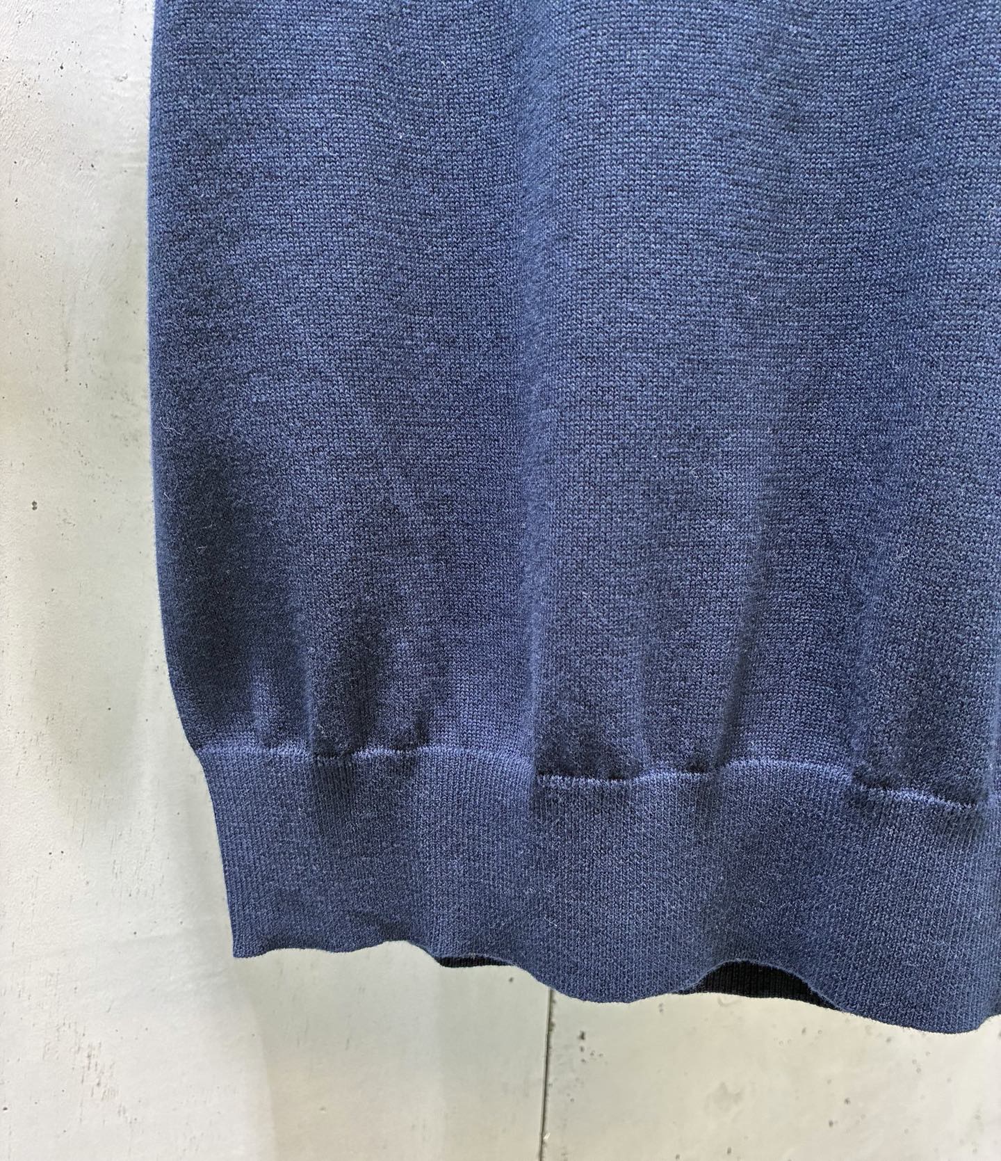 Prada Prad普拉达 26ss V领老钱风POL衫