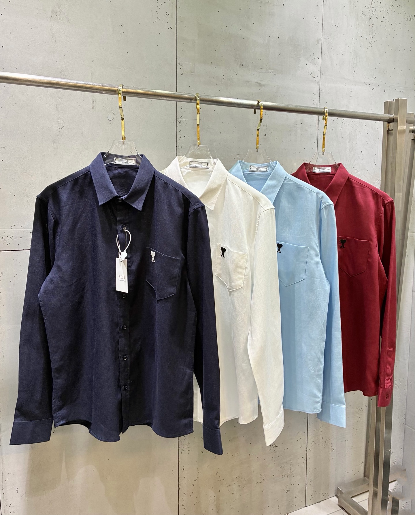 Ami Paris Ami 26春夏新款 胸口袋字母刺绣爱心拼接