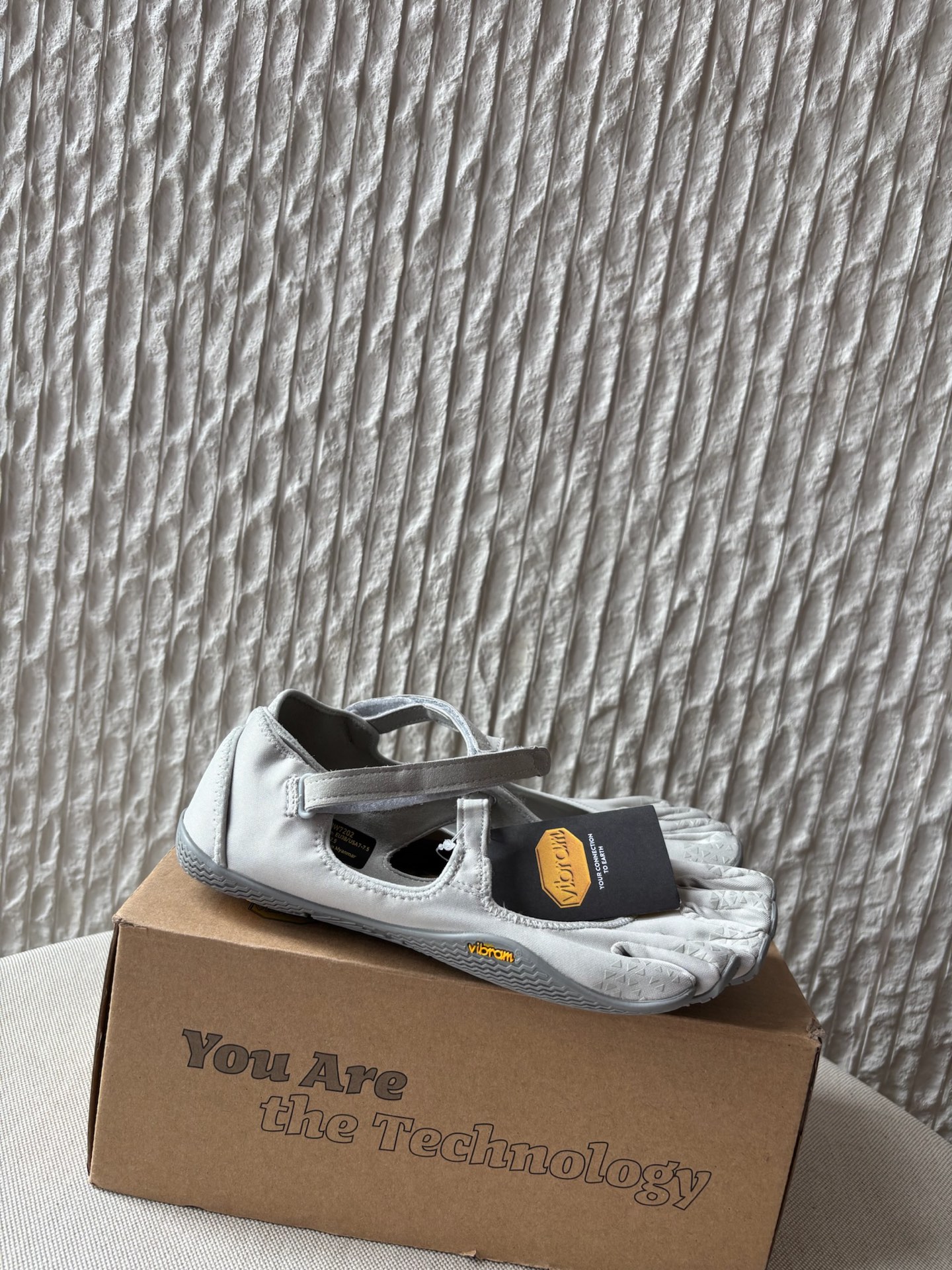 Женские пятипалые туфли Vibram