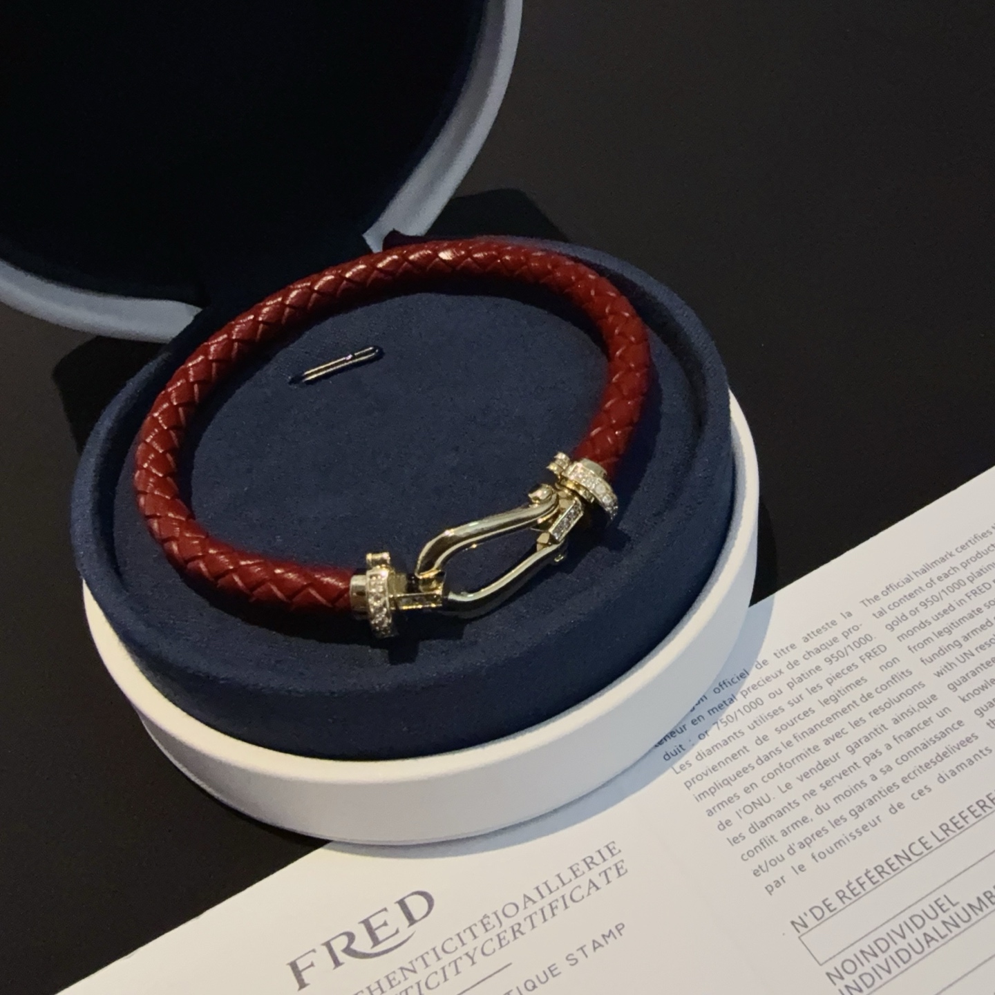 Trendy Hoof-Button Bracelets: FRED FREAD FREED Collection Overview - 图片 9