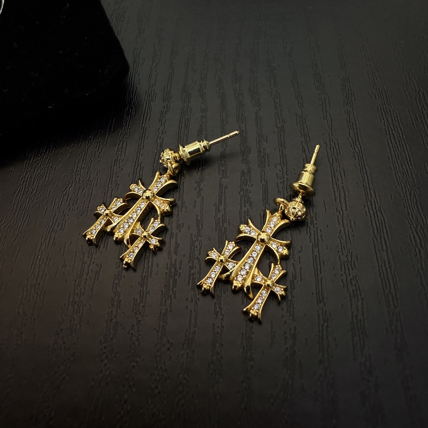  新款  【专柜品质】Chrome Hearts ❤️  克罗心三十十字架镶钻耳钉   进口电镀工艺 精