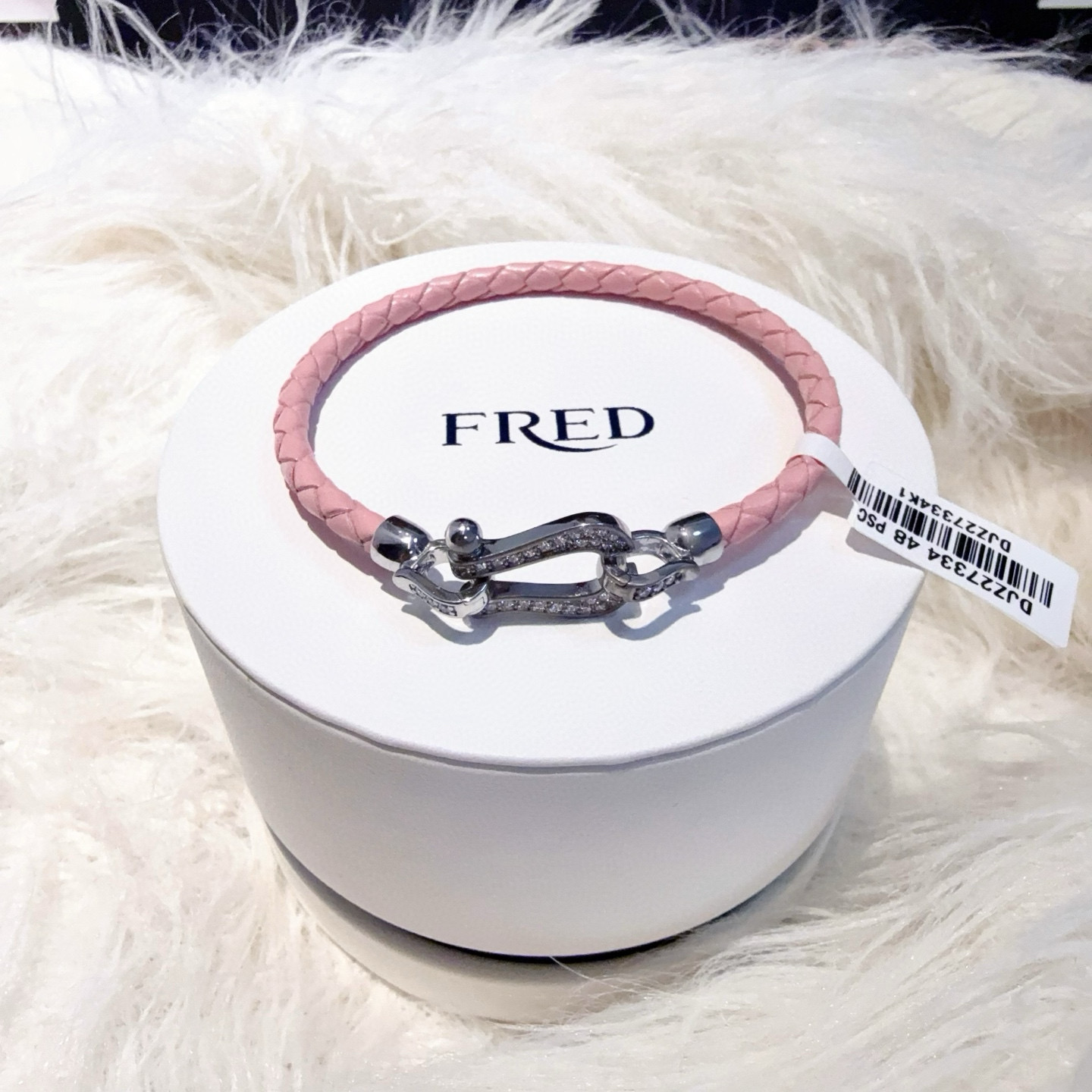 NO:533326,Popular Feredman Diamond Horseshoe Bracelet Bracelet, classic and versatile, Internet celebrity expert, a must-have item for fashion, fashionable and exquisite, 11 pairs of customized versions, the difference is that the ordinary version on the market, thickened electroplating 18k process, the effect is very versatile!  , jewelry quality, bracelet19860909火爆 费雷德满钻马蹄手镯手绳,经典百搭,网红达人 时尚一族备必单品,时尚精致,11对版定制,区别在于市面上普通版本,加厚电镀18k工艺,上手效果非常百搭！,饰品精品,bracelet,Jewelry