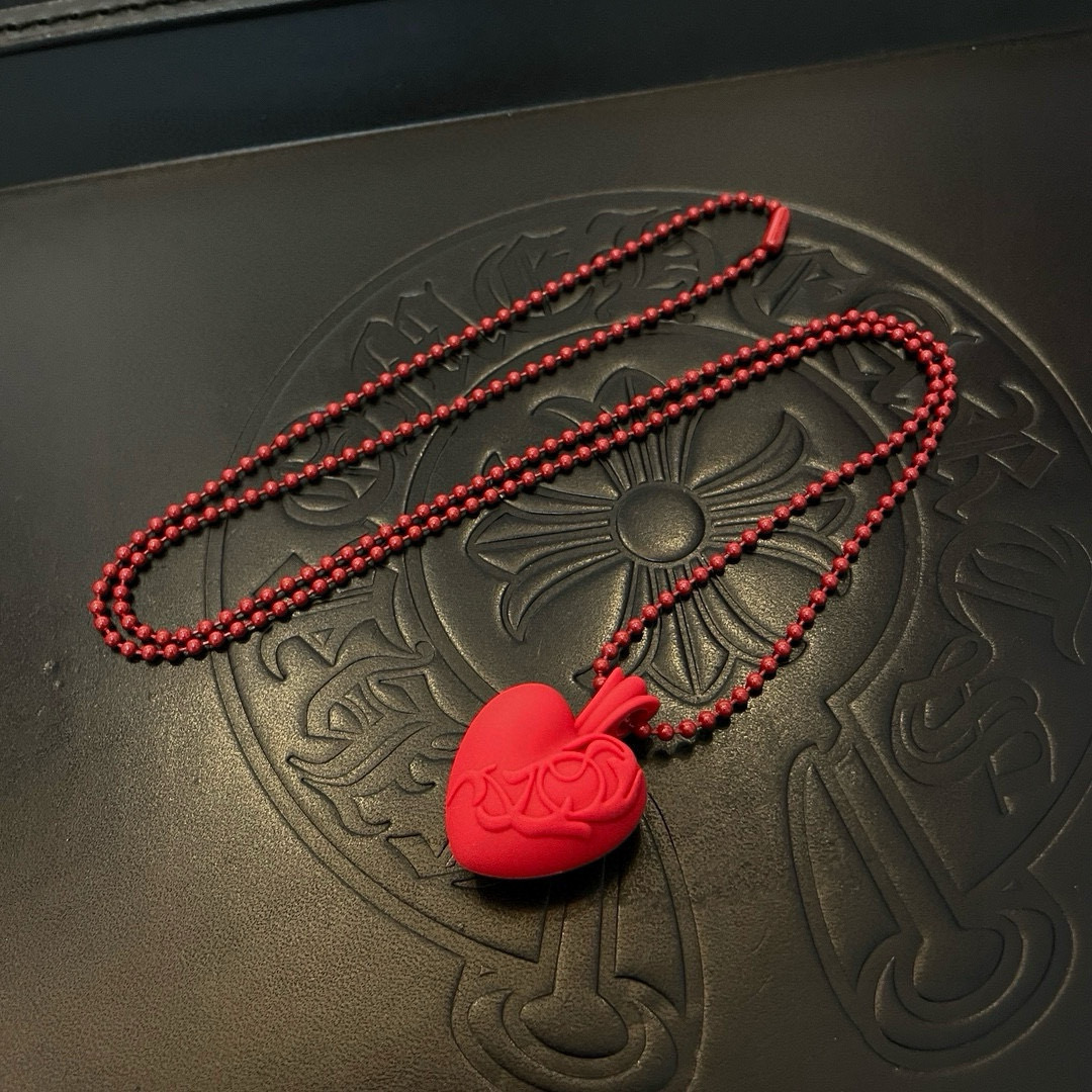  新款Chrome Hearts 克罗心蔓滕心型树脂项链，精致专柜工艺，品质保证，颜色非常俏皮，男女同款