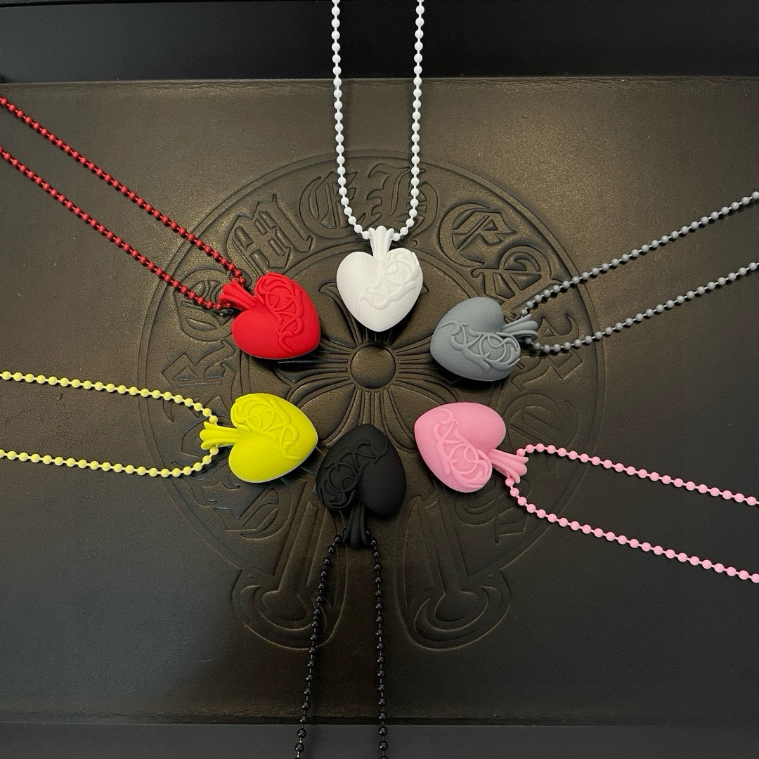  新款Chrome Hearts 克罗心蔓滕心型树脂项链，精致专柜工艺，品质保证，颜色非常俏皮，男女同款