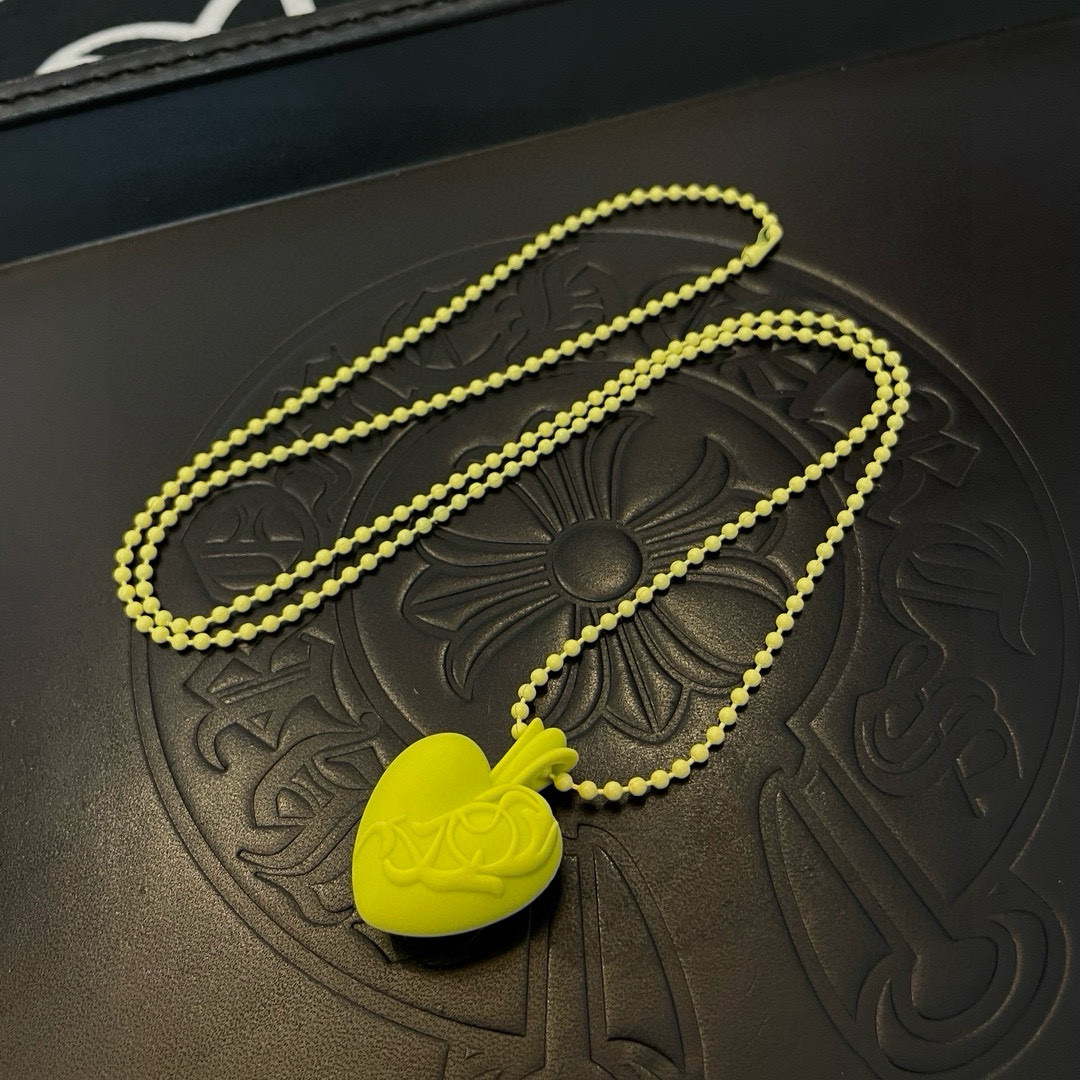  新款Chrome Hearts 克罗心蔓滕心型树脂项链，精致专柜工艺，品质保证，颜色非常俏皮，男女同款