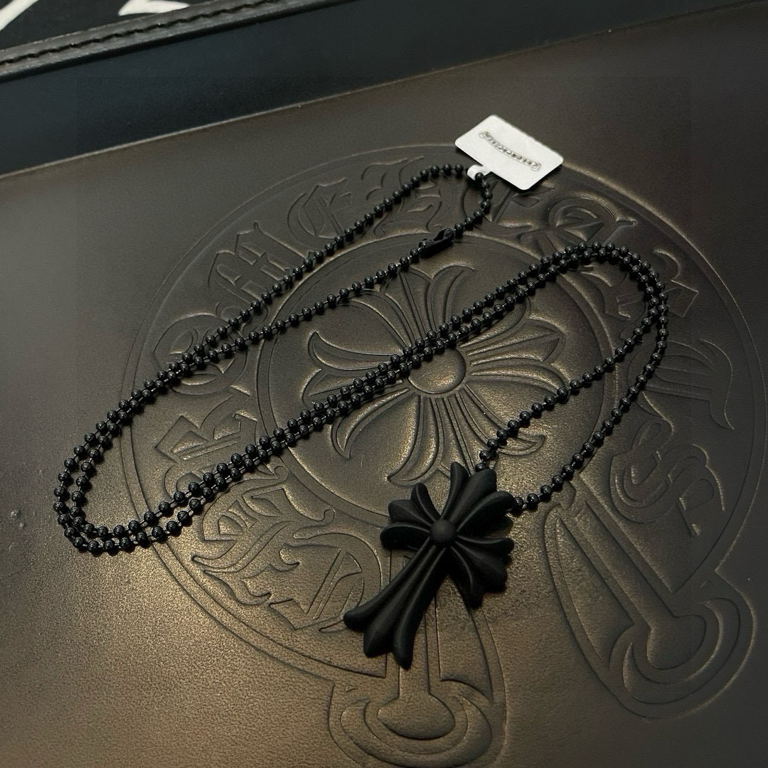  新款Chrome Hearts 克罗心十字架树脂项链，精致专柜工艺，品质保证，颜色非常俏皮，男女同款，