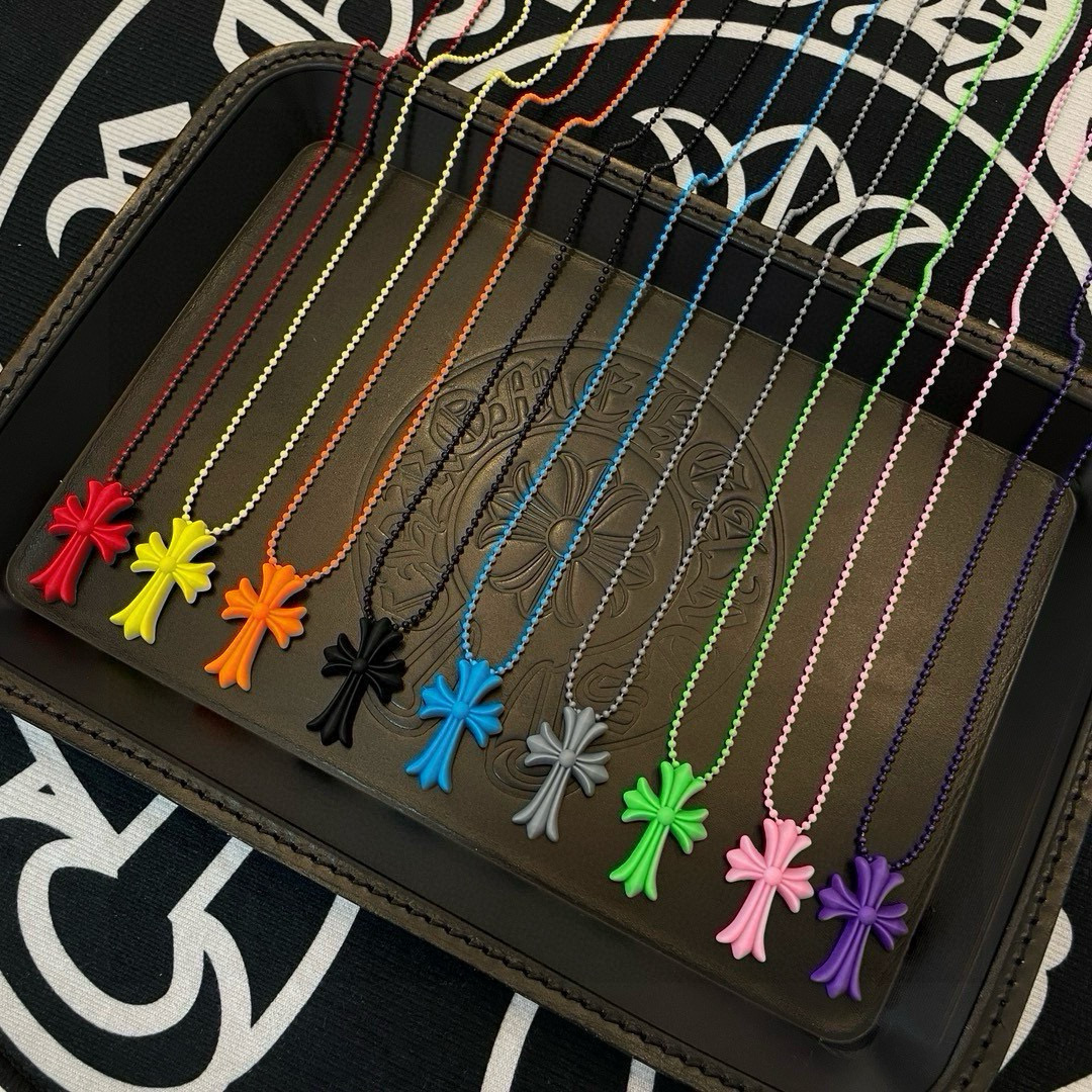  新款Chrome Hearts 克罗心十字架树脂项链，精致专柜工艺，品质保证，颜色非常俏皮，男女同款，
