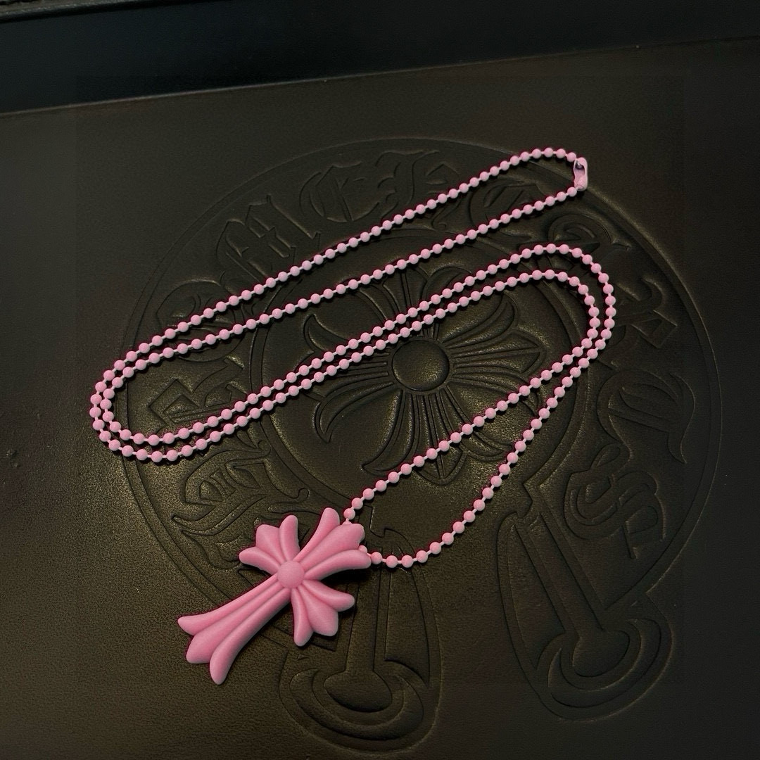  新款Chrome Hearts 克罗心十字架树脂项链，精致专柜工艺，品质保证，颜色非常俏皮，男女同款，