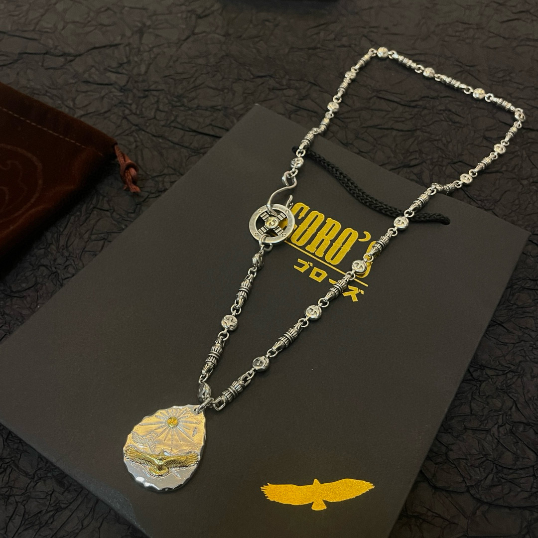    【新品上架】Goro’s高桥吾郎金鹰银饼吊坠，高桥经典字母项链，顶级版本，认准独家拍摄，主攻高端市
