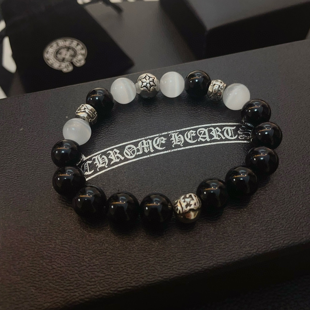  新款【专柜品质】Chrome Hearts克罗心 经典复古多元素手链手串，凹凸造型不同的花纹设计风格 
