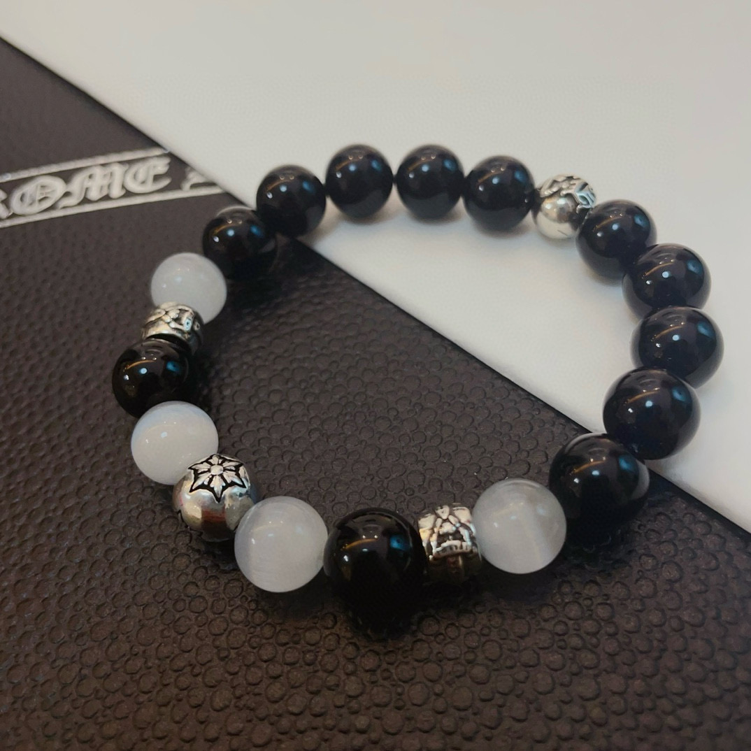  新款【专柜品质】Chrome Hearts克罗心 经典复古多元素手链手串，凹凸造型不同的花纹设计风格 