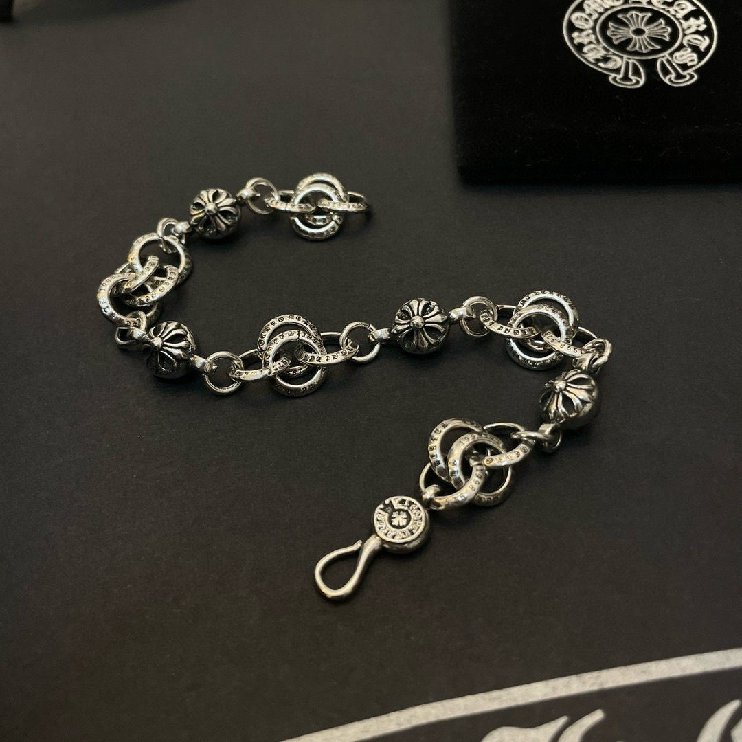  新款【专柜品质】Chrome Hearts克罗心 经典复古手链 十字花球圆扣凹凸造型不同的花纹设计风格