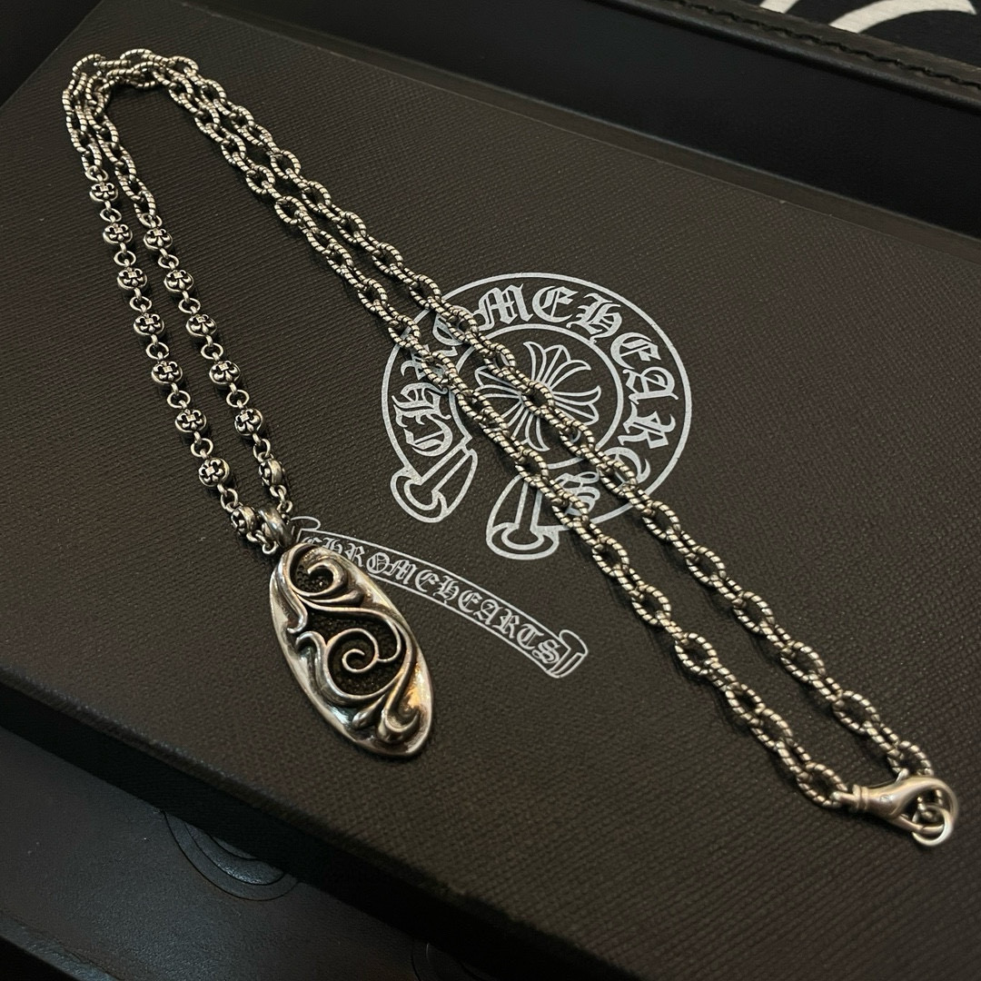    新款【专柜品质】Chrome Hearts克罗心 经典复古多元素花球项链，椭圆藤花吊坠 凹凸造型不