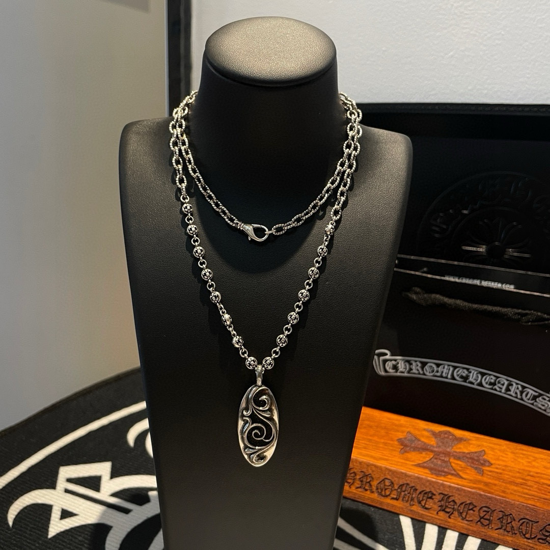    新款【专柜品质】Chrome Hearts克罗心 经典复古多元素花球项链，椭圆藤花吊坠 凹凸造型不