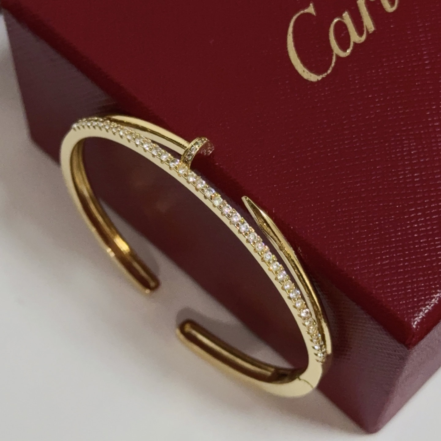 Elegante Brazalete Cartier Juste un Clou con Diamantes en Oro Amarillo 6 i1752842870709 582 0 8