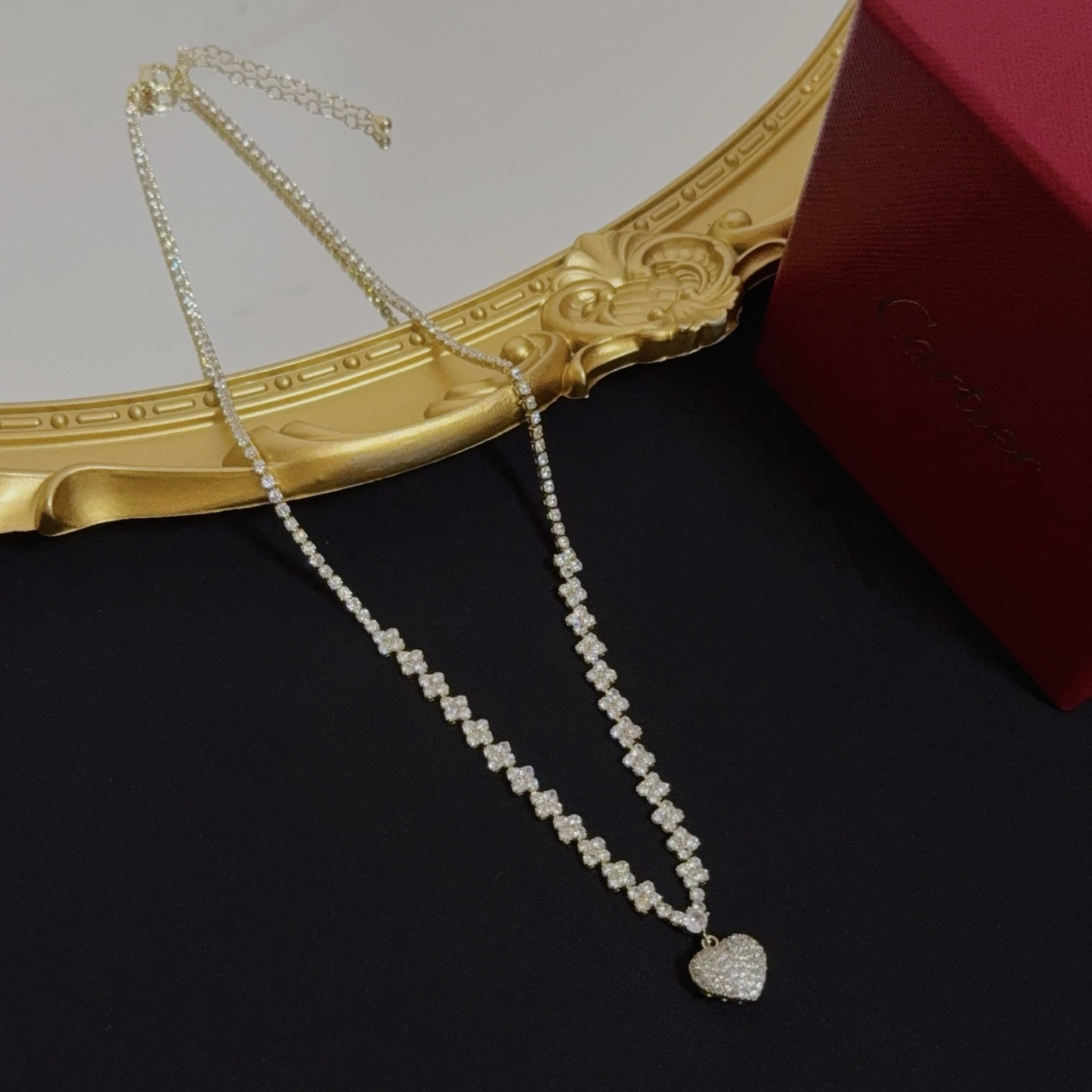 Elegante Collar Cartier con Corazón de Diamantes, Diseño Clásico y Moderno 4 i1752843052367 6066 0 2