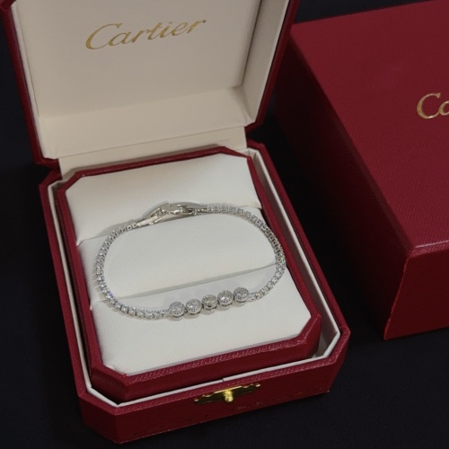 Cartier Diamond Bracelet, V Gold Material, Classic and Fashionable Style 1 Cartier Diamond Bracelet, V Gold Material, Classic and Fashionable Style