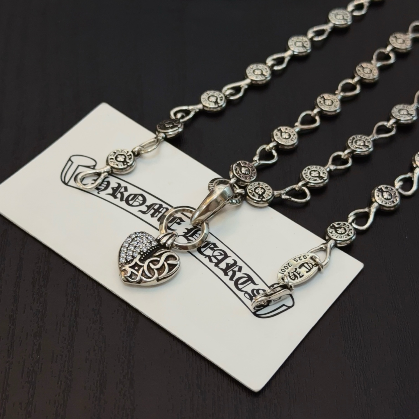  新款【专柜品质】Chrome Hearts克罗心经典复古马蹄印十字花项链，满钻藤蔓爱心吊坠 凹凸造型不